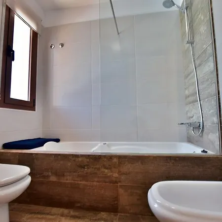 La Guapa 3 Villa