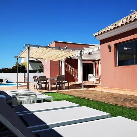 La Guapa 3 Villa